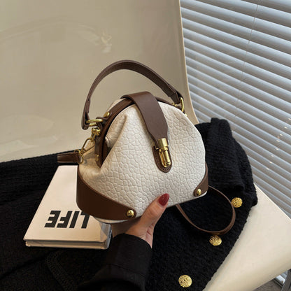 👜 50% OFF NOW! 🎨 Color-Blocked Bag – Stylish, Metal Hardware & Multi-Way – Hand-Carry or Crossbody ✨