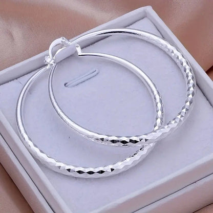 💎 50% OFF NOW! ✨ Diamond-Cut Hoop Earrings – Sparkling, Timeless & Perfect for Any Occasion 💍