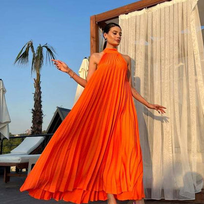 👗 50% OFF NOW! ✨ Women's Halter Neck Maxi Dress – Flowy Pleated & Elegant – Lightweight & Floor Length for Summer 🌸
