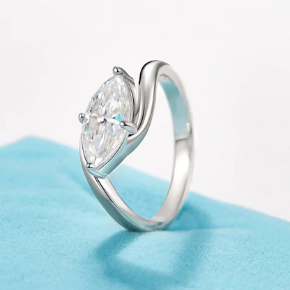 🎉 LIMITED TIME 50% OFF! 💍 Radiant Marquise Ring – Sleek Point, Soft Glow ✨